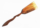 Лопатка из ореха с загнутым концом